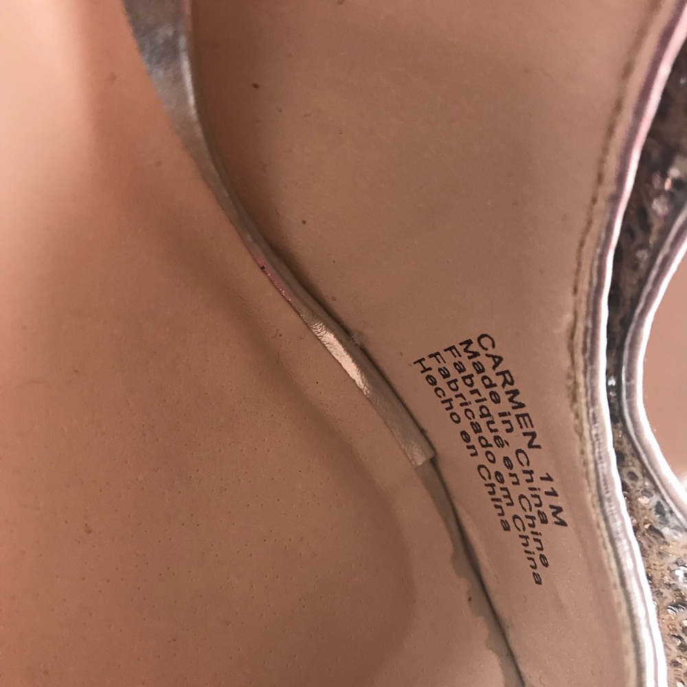 Heels - Picture 3 of 4